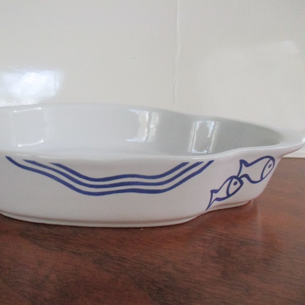 Fish and Seashell design vintage oval baking dishes Grestel Portugal set of 2